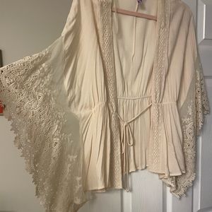 Francesca’s lace kimono tie wrap